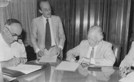 Firma de convenio con la Obra Social de la Fuerza Aérea