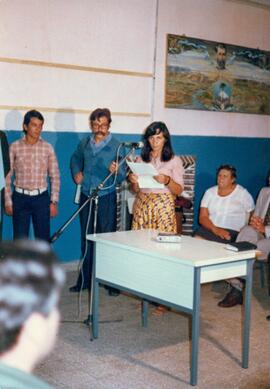 Cristina Carbajal realizando el discurso de bienvenida